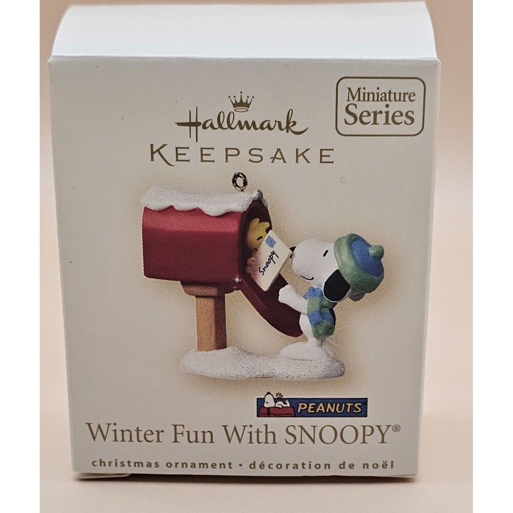 Hallmark Keepsake Winter Fun with Snoopy Snow Mailbox Miniature #10 in Series